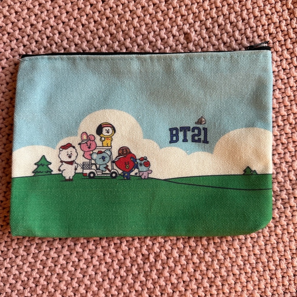 Bt21 Zipper Pouch